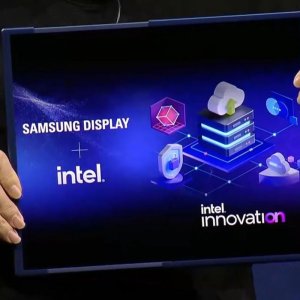 Прототип мобильного ПК с 13-дюймовым гибким экраном Samsung Display, развёртывающимся до 17 дюймов (источник: Intel)