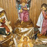 Фигуры младенца Христа, Девы Марии и святого Иосифа снабжены средствами спутниковой навигации